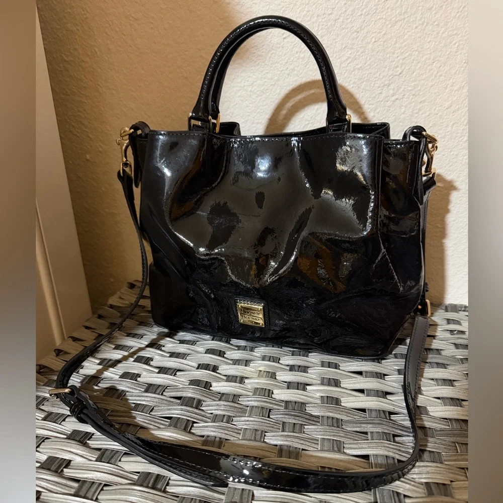 Dooney & Bourke Black Patent Leather Shoulder/Crossbody Satchel with Blue Lining - Picture 5 of 16